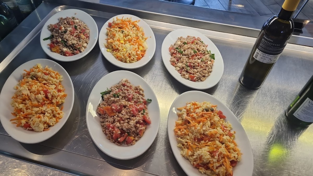 Entoni's Bar Bistrot - 10